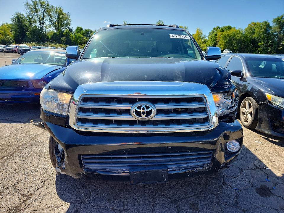 67219176 :رقم المزاد ، 5TDJY5G1XFS120709 vin ، 2015 Toyota Sequoia مزاد بيع