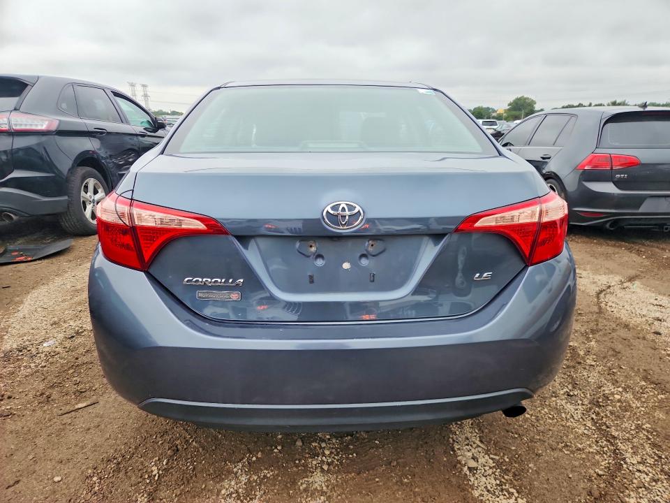 2017 Toyota Corolla მანქანა იყიდება აუქციონზე, vin: 2T1BURHE8HC883512, აუქციონის ნომერი: 68702226