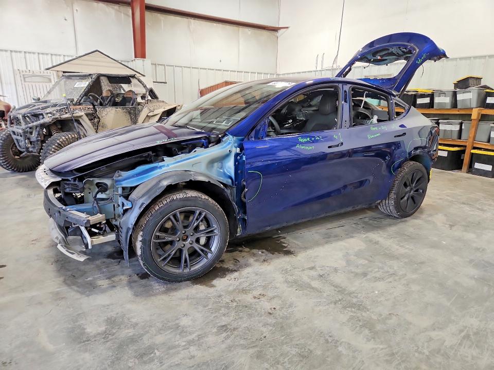 2025 Tesla Model Y მანქანა იყიდება აუქციონზე, vin: 7SAYGDEEXSA337905, აუქციონის ნომერი: 68729086