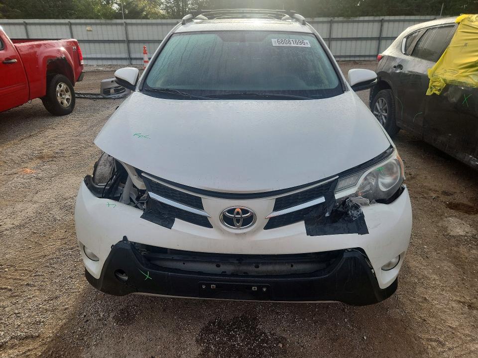 Продажа на аукционе авто 2015 Toyota Rav4, vin: JTMDFREV0FJ044303, номер лота: 68081696