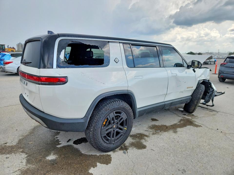 Aukcja sprzedaży 2023 Rivian R1s, vin: 7PDSGABL2PN020810, numer aukcji: 70019556