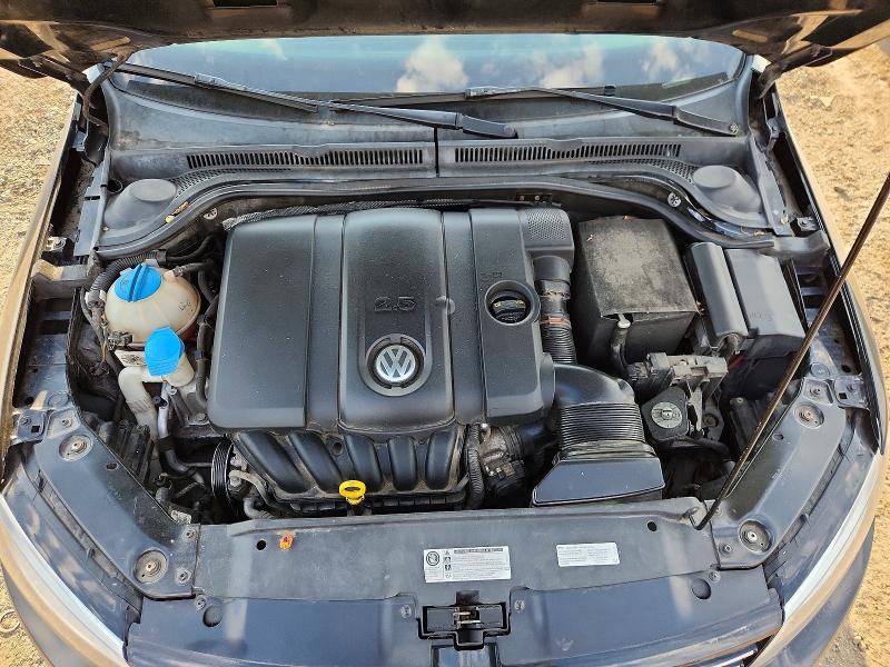 67775816 :رقم المزاد ، 3VWDP7AJ0DM450874 vin ، 2013 Volkswagen Jetta مزاد بيع