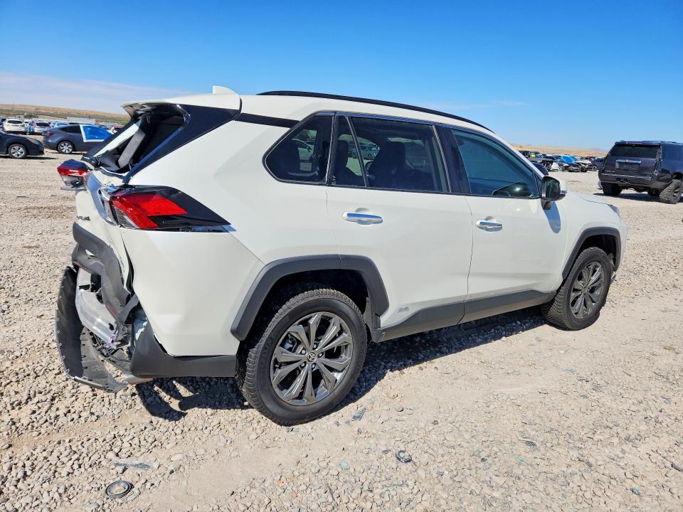 70432646 :رقم المزاد ، 4T3D6RFV2NU067645 vin ، 2022 Toyota Rav4 مزاد بيع