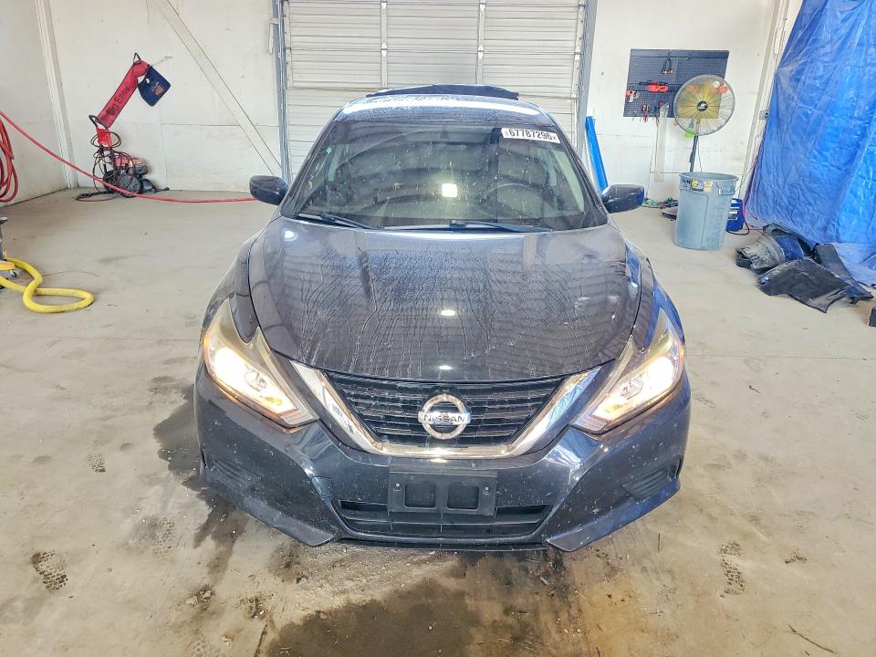 Продаж на аукціоні авто 2018 Nissan Altima, vin: 1N4AL3APXJC272103, номер лоту: 67787296
