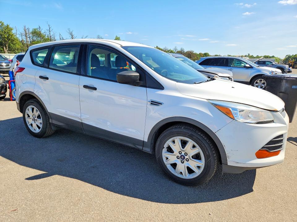 Продажа на аукционе авто 2016 Ford Escape, vin: 1FMCU0F75GUC20657, номер лота: 67344136