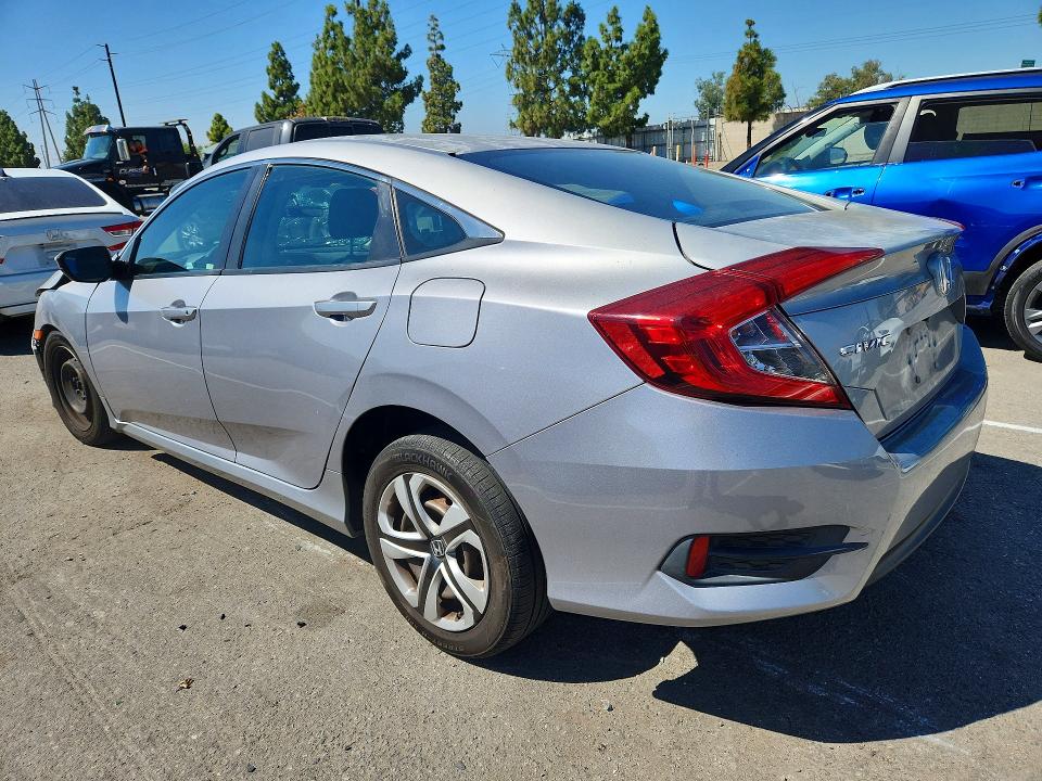 Продаж на аукціоні авто 2018 Honda Civic, vin: 2HGFC2F56JH528513, номер лоту: 67678696