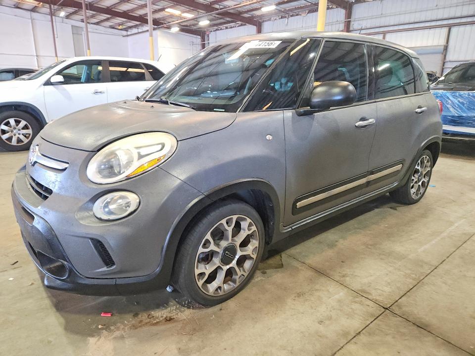 2014 Fiat 500l მანქანა იყიდება აუქციონზე, vin: ZFBCFADH5EZ017657, აუქციონის ნომერი: 68844156