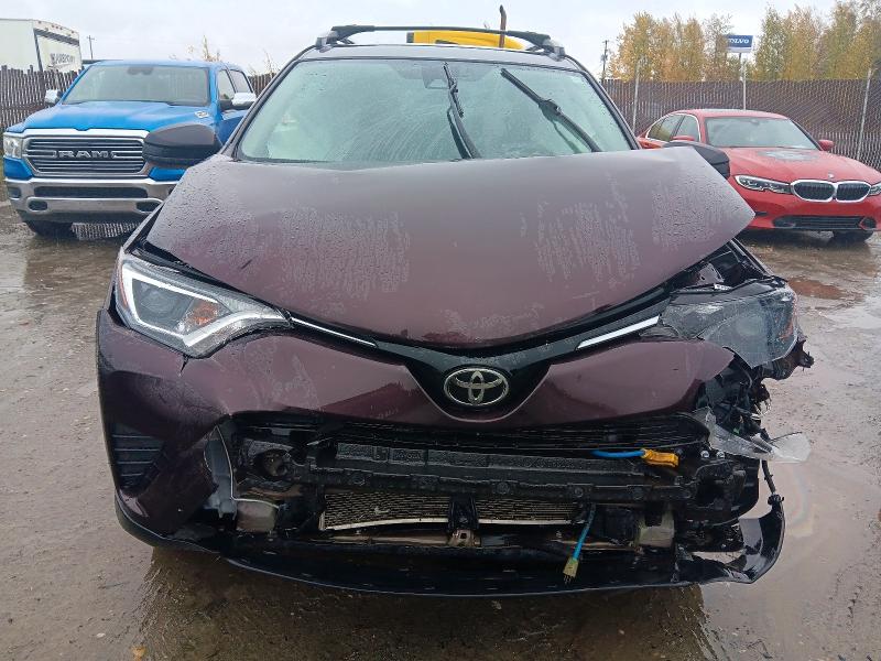 Продаж на аукціоні авто 2018 Toyota Rav4, vin: 2T3BFREV4JW817209, номер лоту: 68993076