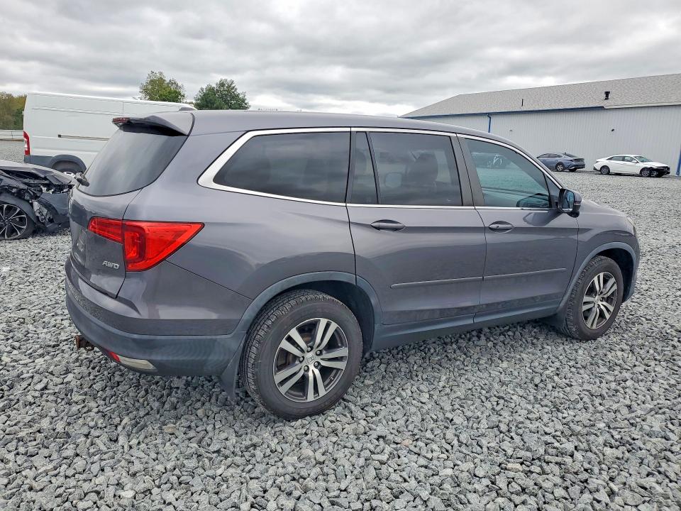 Продаж на аукціоні авто 2018 Honda Pilot, vin: 5FNYF6H30JB071558, номер лоту: 69940926