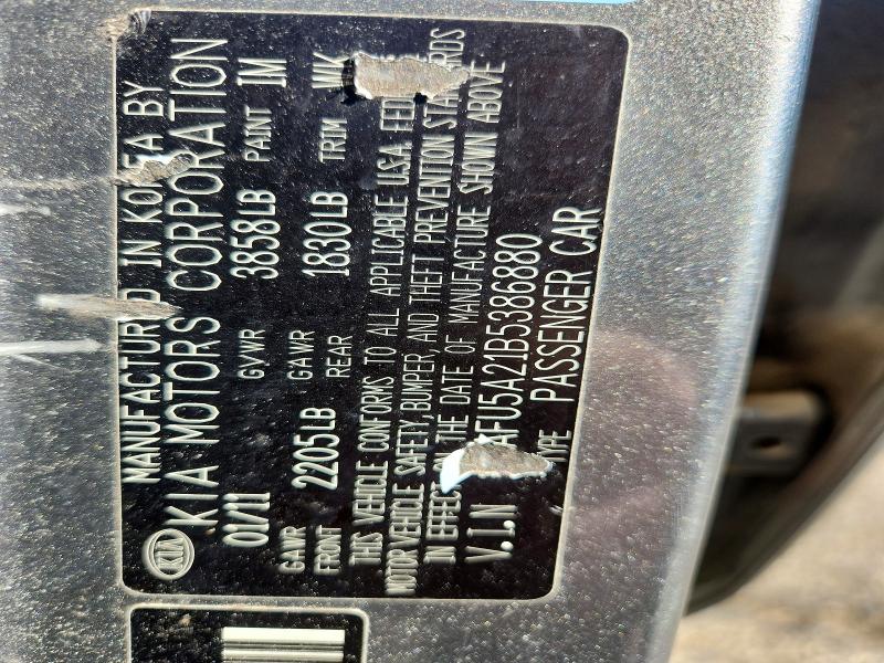 2011 Kia Forte5 მანქანა იყიდება აუქციონზე, vin: KNAFU5A21B5386880, აუქციონის ნომერი: 70996066
