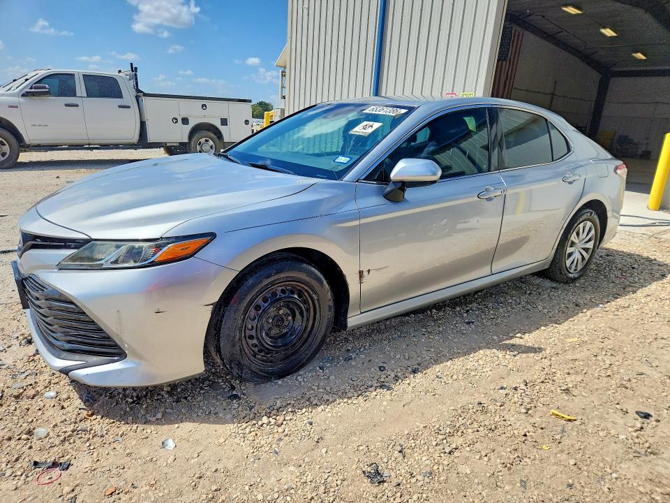 2018 Toyota Camry მანქანა იყიდება აუქციონზე, vin: 4T1B11HK9JU089381, აუქციონის ნომერი: 65361386