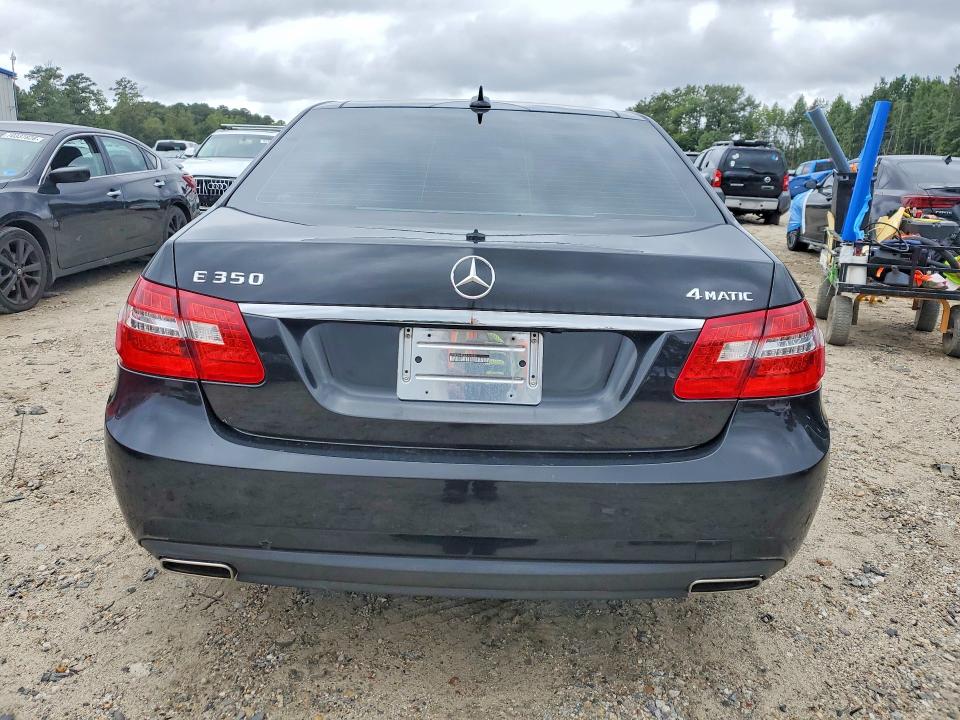 70003776 :رقم المزاد ، WDDHF8HB3BA364664 vin ، 2011 Mercedes-benz E مزاد بيع