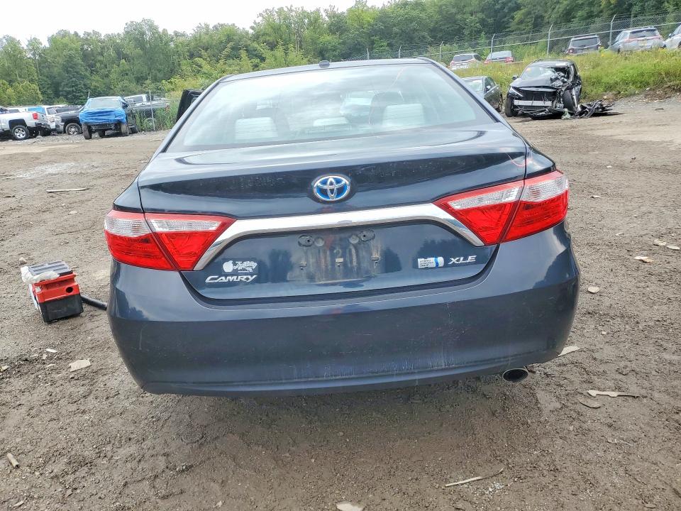 69695896 :رقم المزاد ، 4T1BD1FKXFU154367 vin ، 2015 Toyota Camry Hybrid مزاد بيع