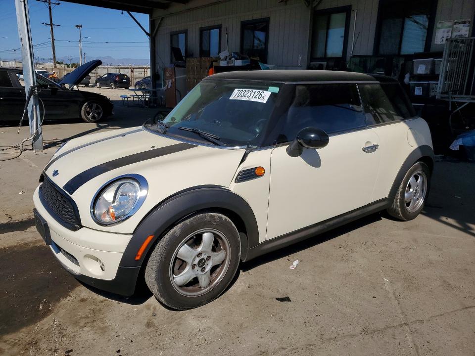 2008 Mini Cooper მანქანა იყიდება აუქციონზე, vin: WMWMF33578TT59345, აუქციონის ნომერი: 70323126