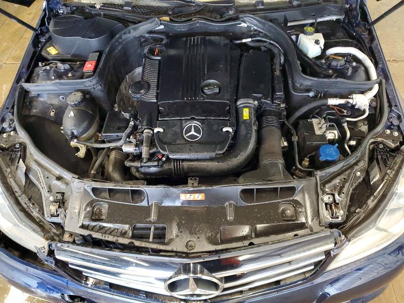 Продажа на аукционе авто 2014 Mercedes-benz C, vin: WDDGF4HB5EG253569, номер лота: 68523326