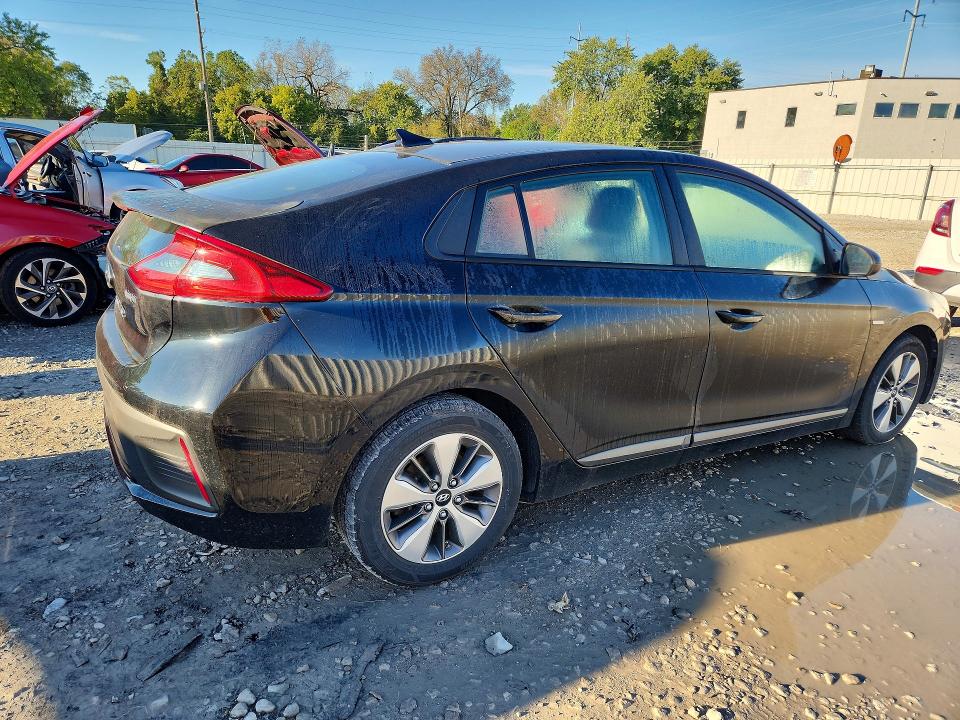 2019 Hyundai Ioniq Plug-in Hybrid მანქანა იყიდება აუქციონზე, vin: KMHC65LD6KU172662, აუქციონის ნომერი: 70522096