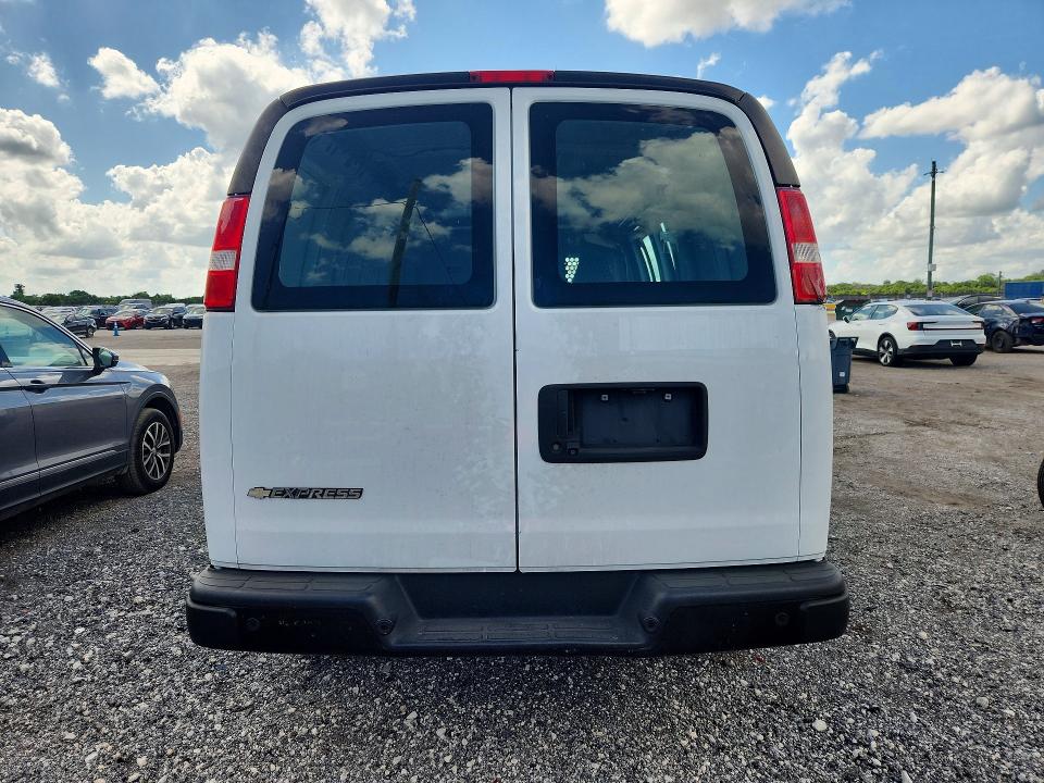 Продажа на аукционе авто 2022 Chevrolet Express 2500, vin: 1GCWGAFP3N1217849, номер лота: 67016316