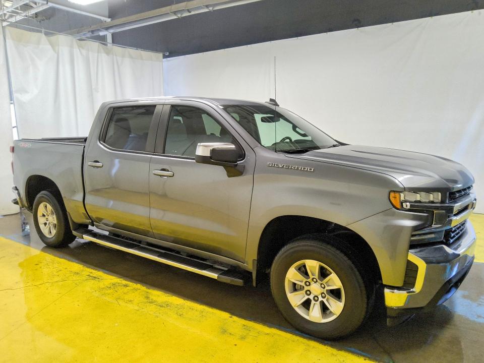 70476166 :رقم المزاد ، 1GCUYDED4MZ404210 vin ، 2021 Chevrolet Silverado مزاد بيع