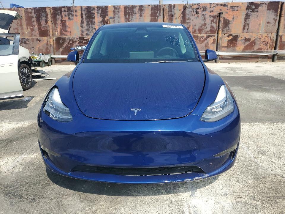 70343256 :رقم المزاد ، 7SAYGDEE4PA082062 vin ، 2023 Tesla Model Y مزاد بيع