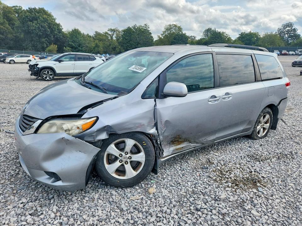 Aukcja sprzedaży 2013 Toyota Sienna, vin: 5TDKK3DC3DS352551, numer aukcji: 70045896