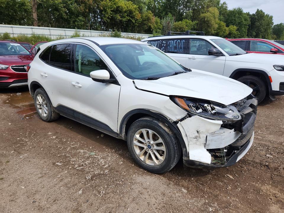 68664106 :رقم المزاد ، 1FMCU9G68LUA10039 vin ، 2020 Ford Escape مزاد بيع