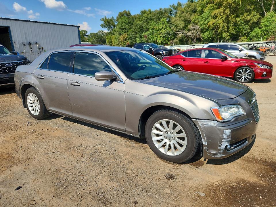 2014 Chrysler 300 მანქანა იყიდება აუქციონზე, vin: 2C3CCAAG1EH141852, აუქციონის ნომერი: 68832996