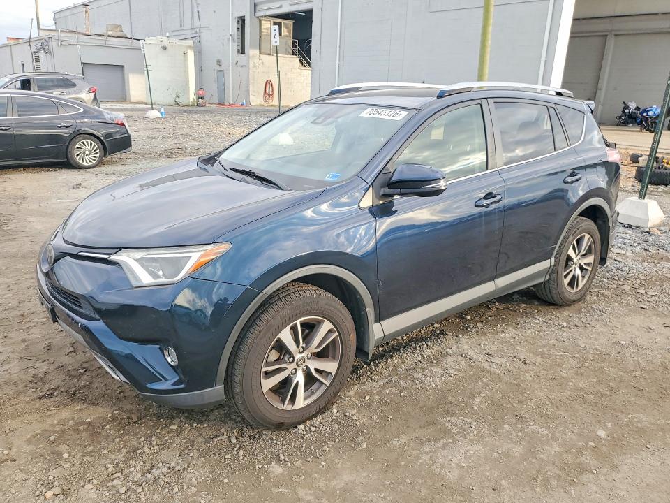 Продажа на аукционе авто 2018 Toyota Rav4, vin: JTMRFREV7JJ213487, номер лота: 70545126