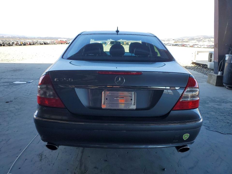2008 Mercedes-benz E მანქანა იყიდება აუქციონზე, vin: WDBUF56XX8B210914, აუქციონის ნომერი: 69589986