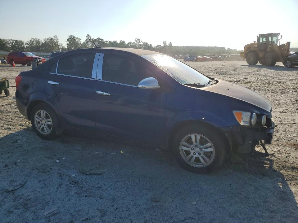 69819726 :رقم المزاد ، 1G1JD5SH0D4215958 vin ، 2013 Chevrolet Sonic مزاد بيع