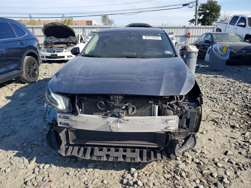 67713976 :رقم المزاد ، 1N4BL4CV5KC183188 vin ، 2019 Nissan Altima مزاد بيع