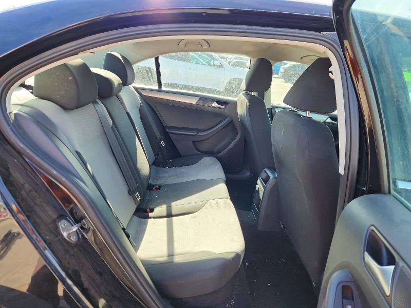 67706206 :رقم المزاد ، 3VW167AJ8HM367138 vin ، 2017 Volkswagen Jetta مزاد بيع