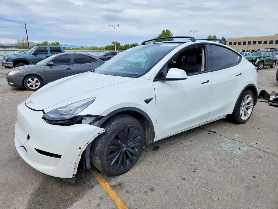 Продажа на аукционе авто 2020 Tesla Model Y, vin: 5YJYGDEE6LF006725, номер лота: 69361676