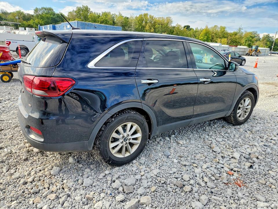2019 Kia Sorento მანქანა იყიდება აუქციონზე, vin: 5XYPG4A31KG478483, აუქციონის ნომერი: 70473416