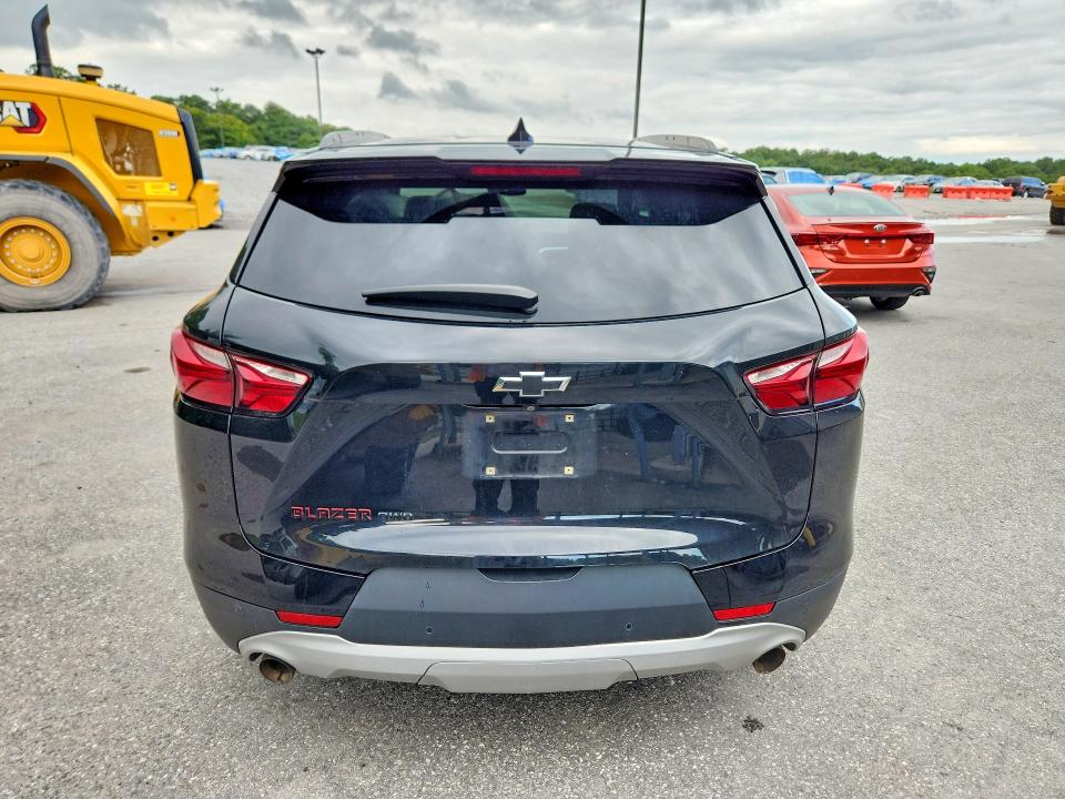 67976176 :رقم المزاد ، 3GNKBJRS0LS644910 vin ، 2020 Chevrolet Blazer مزاد بيع