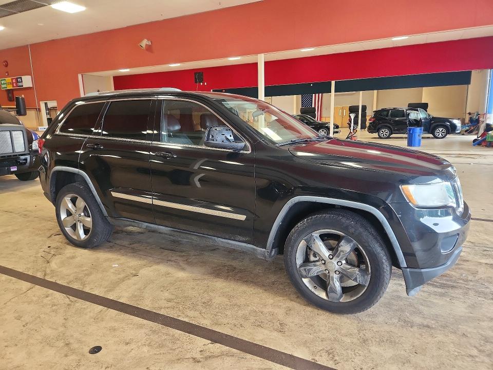 69618606 :رقم المزاد ، 1J4RR4GG1BC585514 vin ، 2011 Jeep Grand Cherokee مزاد بيع