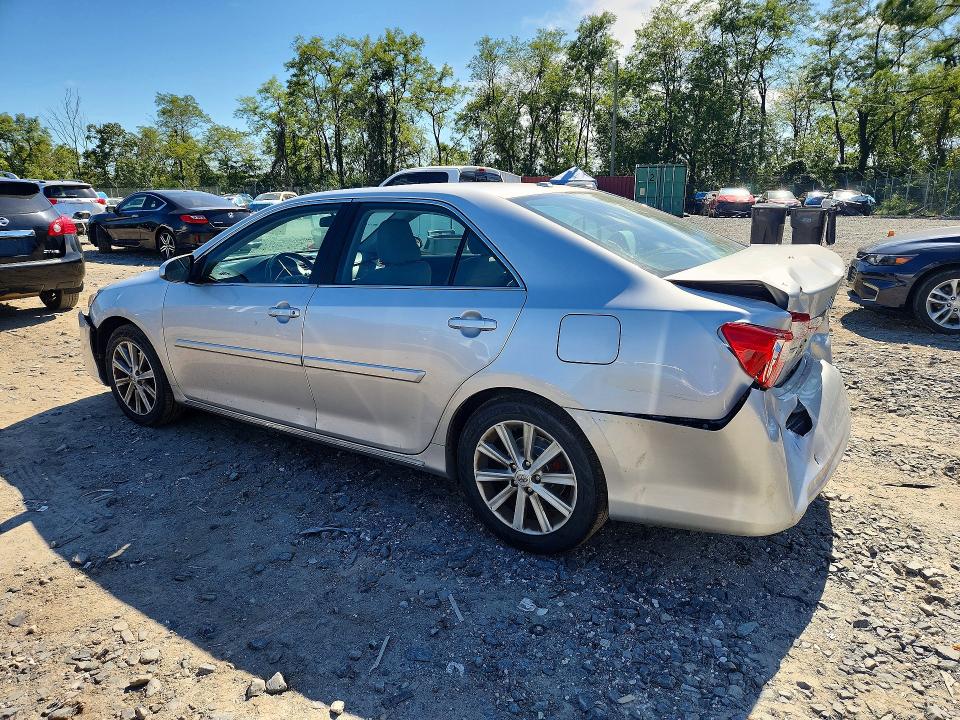 2014 Toyota Camry მანქანა იყიდება აუქციონზე, vin: 4T4BF1FK3ER388266, აუქციონის ნომერი: 68754136