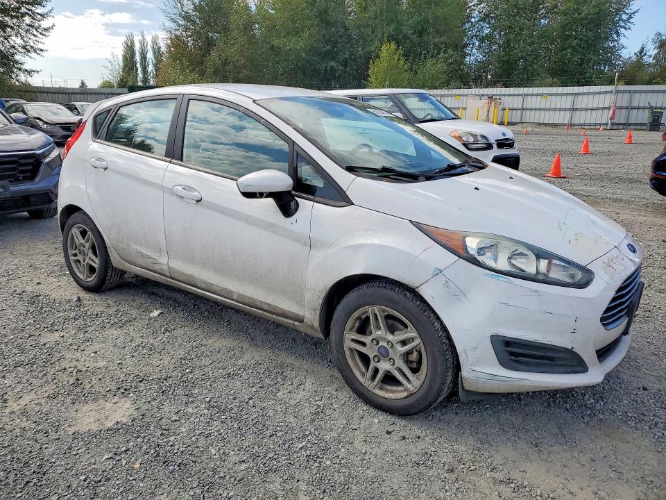 69954856 :رقم المزاد ، 3FADP4EJXJM101220 vin ، 2018 Ford Fiesta مزاد بيع
