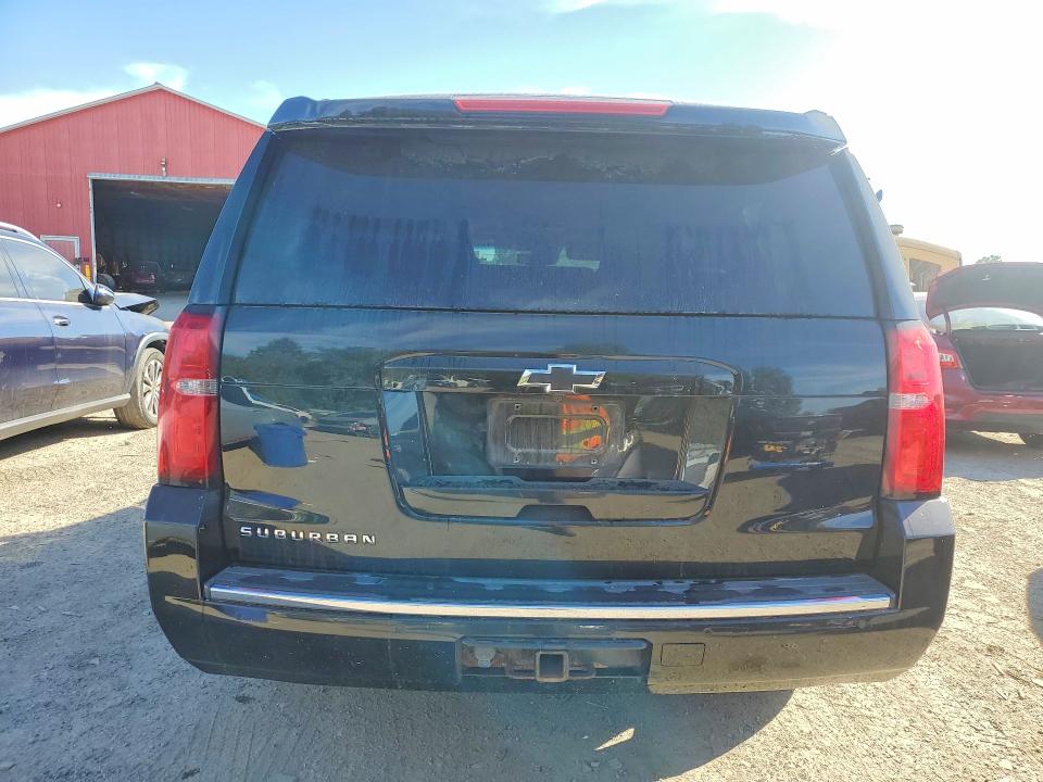 2016 Chevrolet Suburban მანქანა იყიდება აუქციონზე, vin: 1GNSKJKC9GR163792, აუქციონის ნომერი: 68936036