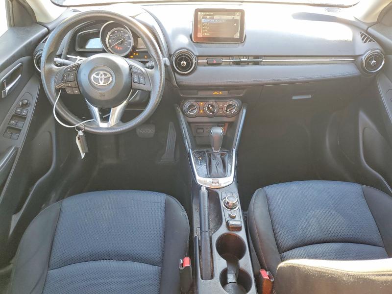 68191846 :رقم المزاد ، 3MYDLBYV8HY173224 vin ، 2017 Toyota Yaris Ia مزاد بيع