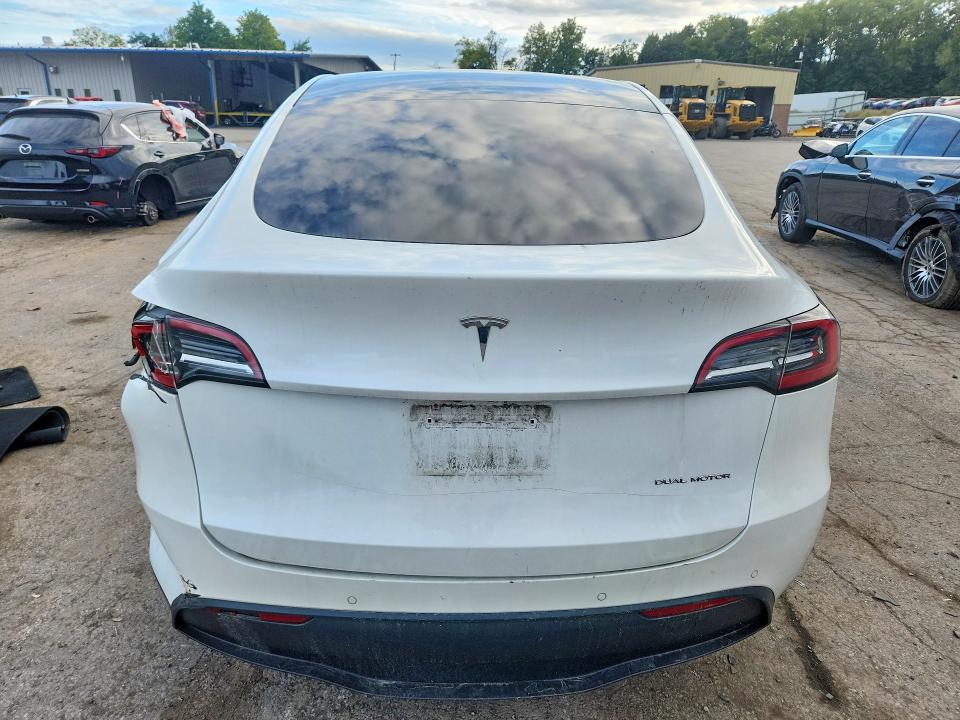 Продажа на аукционе авто 2021 Tesla Model Y, vin: 5YJYGDEE8MF180717, номер лота: 69714446