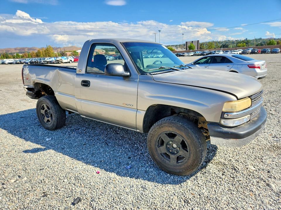68057456 :رقم المزاد ، 1GCEK14W4XZ187687 vin ، 1999 Chevrolet Silverado مزاد بيع