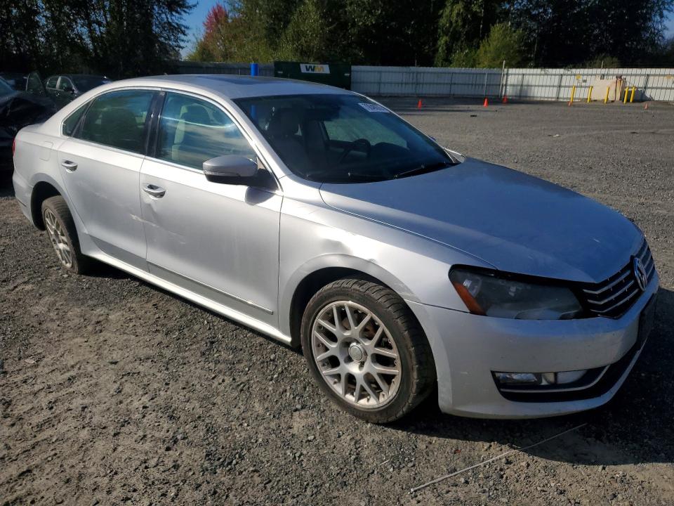 2013 Volkswagen Passat მანქანა იყიდება აუქციონზე, vin: 1VWBN7A32DC043011, აუქციონის ნომერი: 70848876