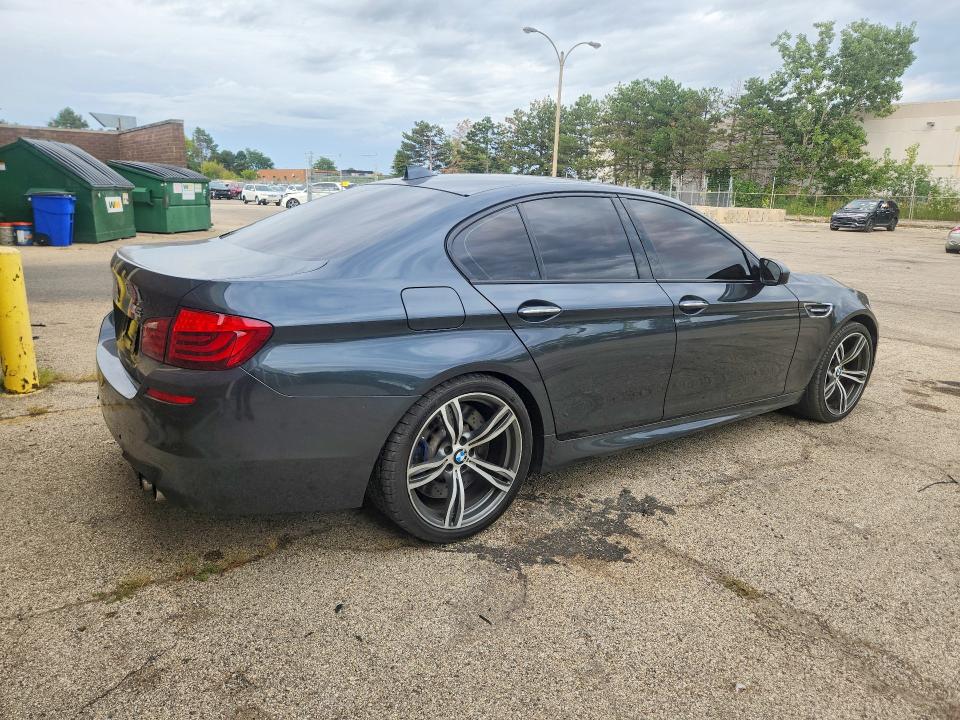 2013 Bmw M5 მანქანა იყიდება აუქციონზე, vin: WBSFV9C5XDD096847        , აუქციონის ნომერი: 68630156