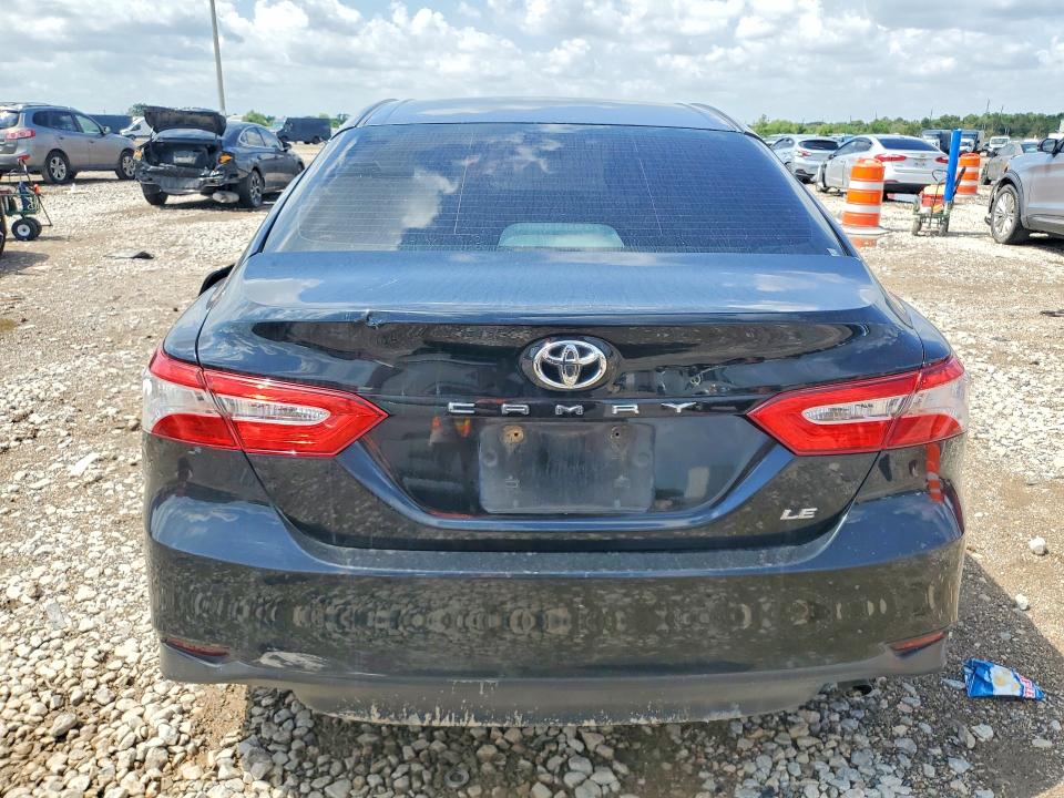 Продаж на аукціоні авто 2018 Toyota Camry, vin: 4T1B11HK0JU055006, номер лоту: 68742676
