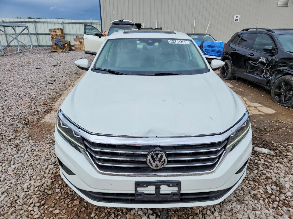 Aukcja sprzedaży 2022 Volkswagen Passat, vin: 1VWSA7A35NC001963, numer aukcji: 69744266