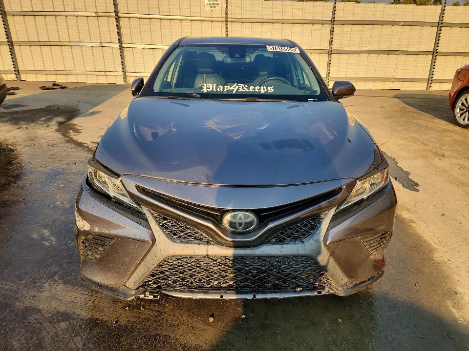 2019 Toyota Camry მანქანა იყიდება აუქციონზე, vin: 4T1B11HK8KU226103, აუქციონის ნომერი: 67826506