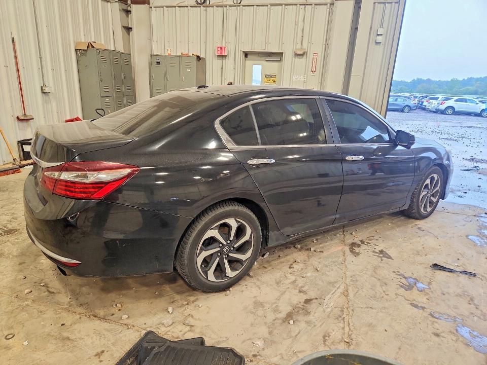 Aukcja sprzedaży 2017 Honda Accord, vin: 1HGCR2F80HA117340, numer aukcji: 71102546