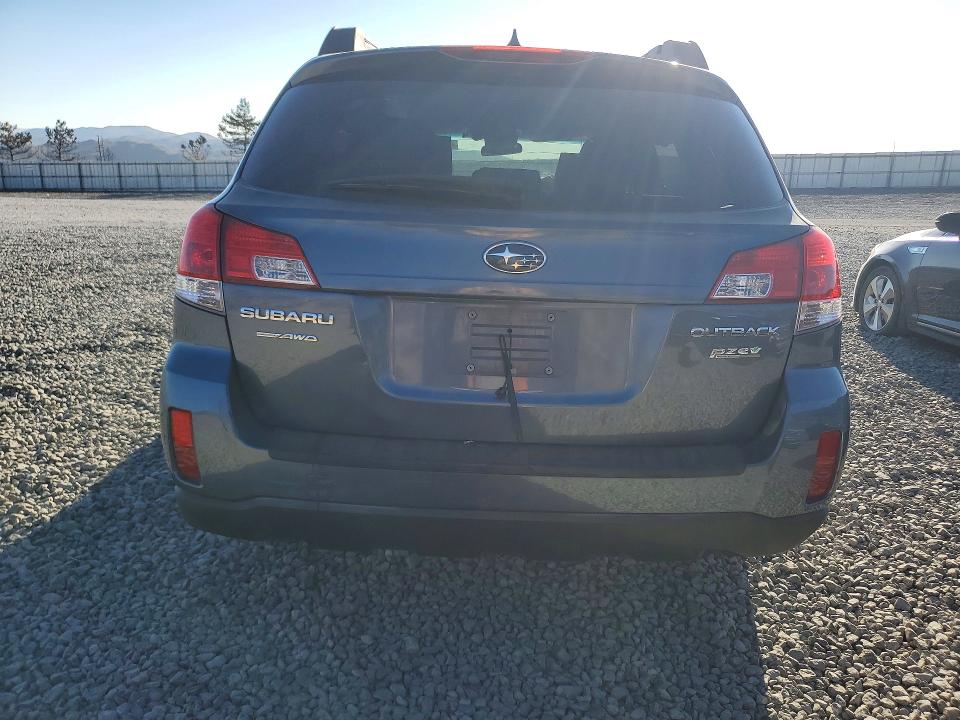 2014 Subaru Outback მანქანა იყიდება აუქციონზე, vin: 4S4BRBCC5E3215956, აუქციონის ნომერი: 69020806