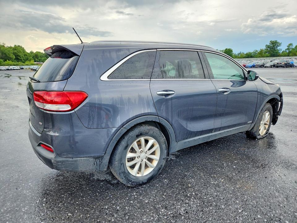 67045176 :رقم المزاد ، 5XYPGDA37HG258919 vin ، 2017 Kia Sorento مزاد بيع