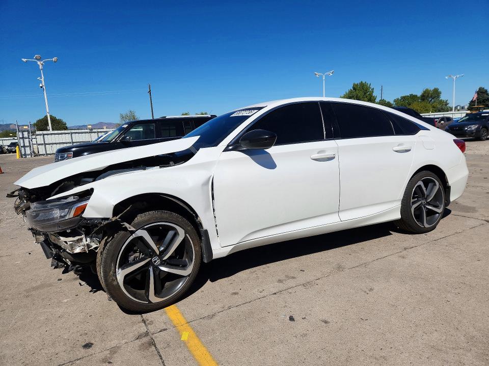 68072736 :رقم المزاد ، 1HGCV1F33NA110002 vin ، 2022 Honda Accord مزاد بيع